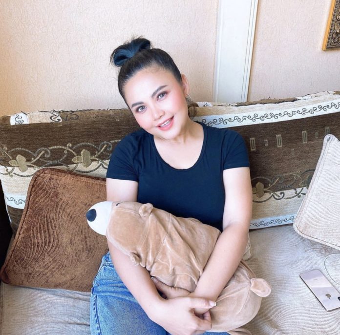 ตั๊กแตน ชลดา