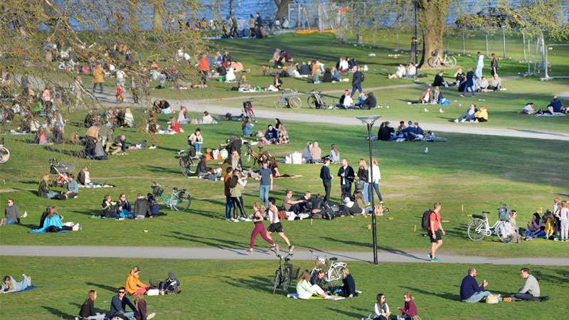 ไม่ล็อกดาวน์ดีกว่า