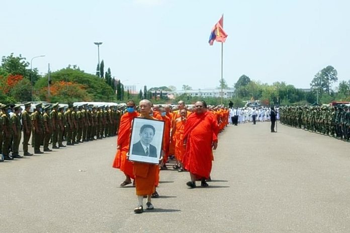 ลาวฌาปนกิจศพอดีตนายกฯ