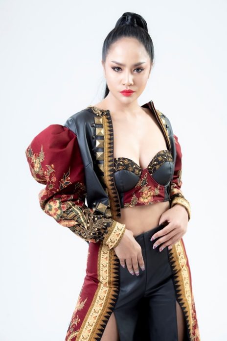 ผู้บริหารค่ายให้โอกาส กานดา อาร์สยาม