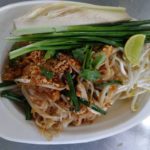 ร้านนิดผัดไทยโบราณ ผัดไทยกากหมูโบราณ กว่า 30 ปี แห่งความอร่อย