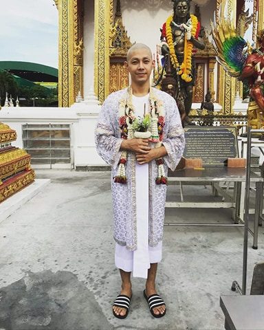 อาร์ต พศุตม์ เข้าพิธีอุปสมบท ได้รับฉายา พระจารุธฺมโม