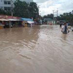 ระยองอ่วม! ฝนถล่มหนักหลายวัน ฝายแตก-น้ำป่าทะลักท่วมหมู่บ้านนับร้อย