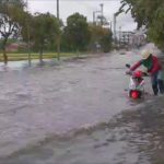 พัทยาอ่วมแต่เช้า ฝนตกชั่วโมงเดียว น้ำท่วมสูงเกือบถึงเข่า รถเล็กสัญจรลำบาก