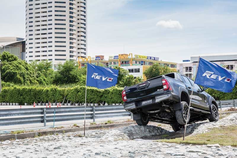 รีโว่ร็อคโค่4x42.8