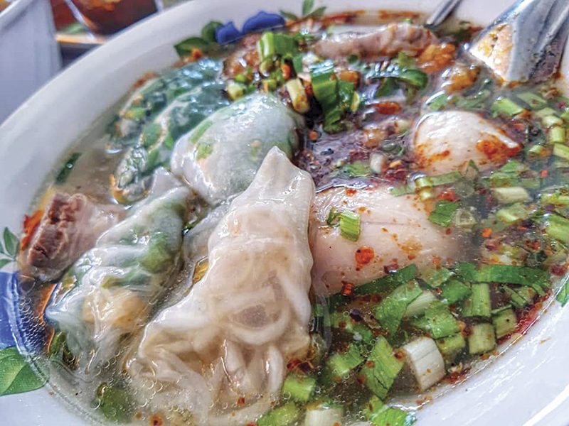 ก๋วยเตี๋ยวปากหม้อเจ๊พร ร้านเก่าแก่ พนมสารคาม : อิ่มอร่อยก๋วยเตี๋ยวปากหม้อ เจ๊พร