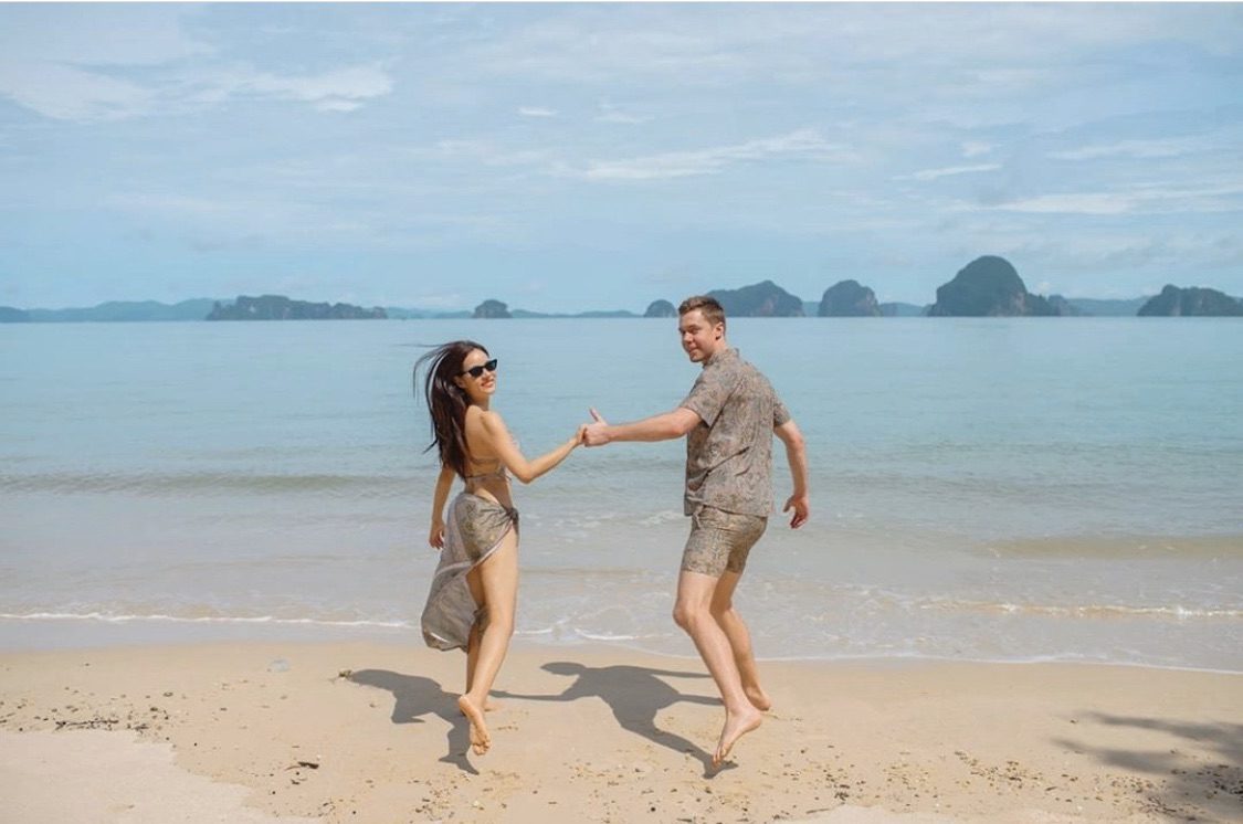 วาววา ควง หวานใจฝรั่ง วาววา ควง หวานใจฝรั่ง