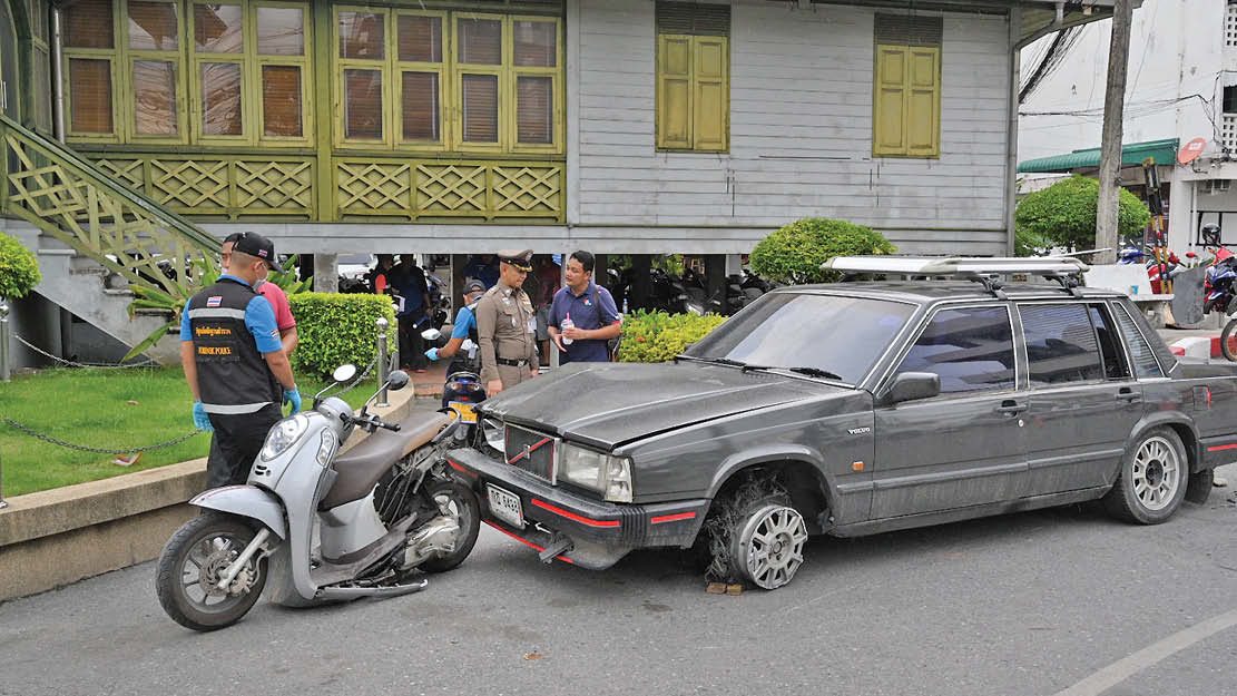 ย้อนอุบัติเหตุสลดมีนบุรี เก๋งซิ่งชนสาวตายทั้งกลม หนุ่มมอบตัว-อ้างยางบึ้ม
