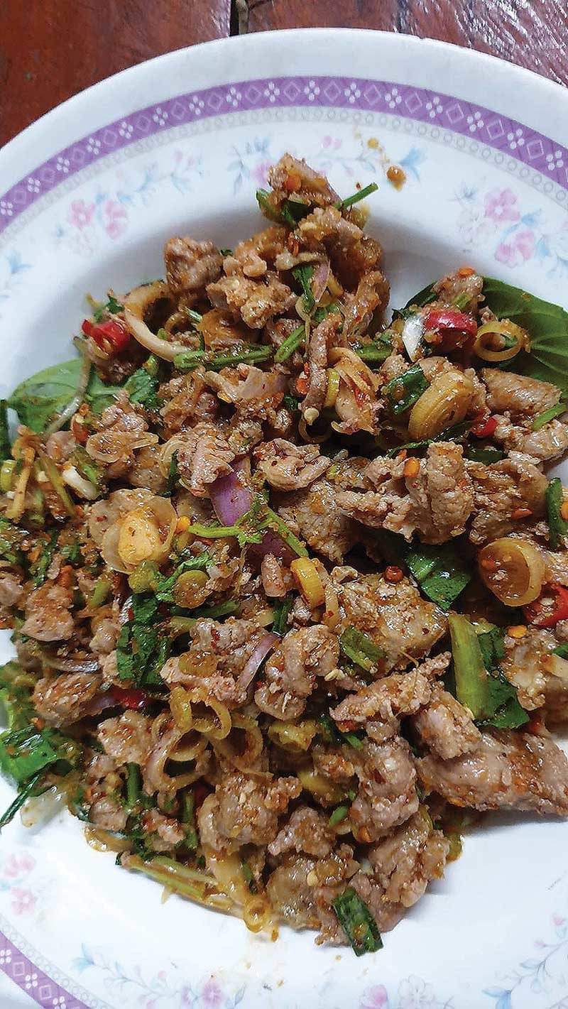 ครัวลุงต๋อยทับลานอาหารป่า