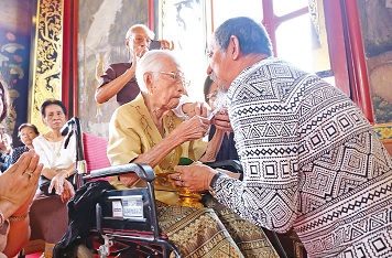 สุดเศร้า ถั่วแระ เชิญยิ้ม ร่ำไห้ สูญเสียคุณแม่