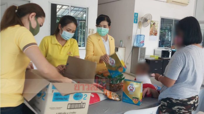 อุ้มลูกร้องปวีณา