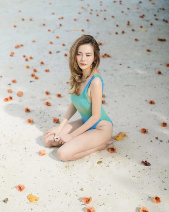 วันว่างๆริมทะเล! ดิว วันว่างๆริมทะเล! ดิว