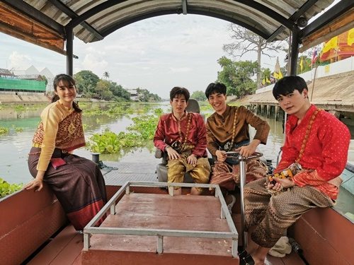 สำลักน้ำคลอง
