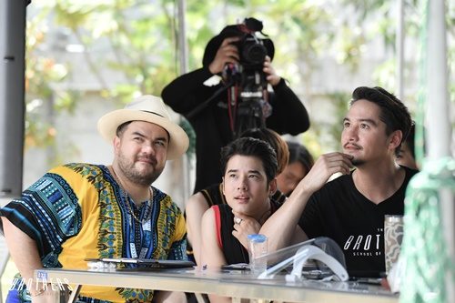 ไก่อบฟางลุงผิน