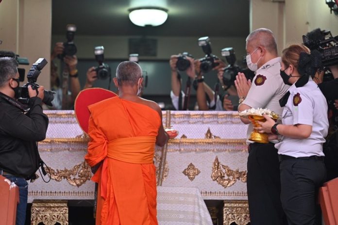 อธิบดีกรมราชทัณฑ์ ทำพิธีเผาร่างซีอุย