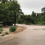 ฝนถล่มอุดรฯ! น้ำป่าทะลักท่วม-ปิดถนนอ.นายูง บ้านนาคำใหญ่จมบาดาล