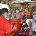 นำรถสปอร์ตเปิดประทุน จุดประทัด1.3แสนนัดแก้บน กุมารน้องเก้าเลิฟเลิฟ