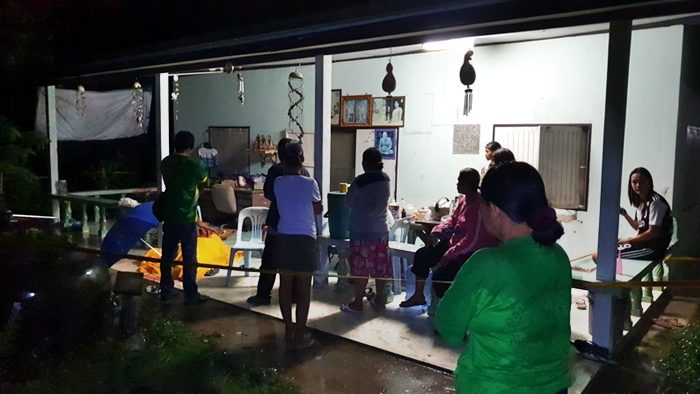 บริเวณหน้าบ้านที่เกิดเหตุ