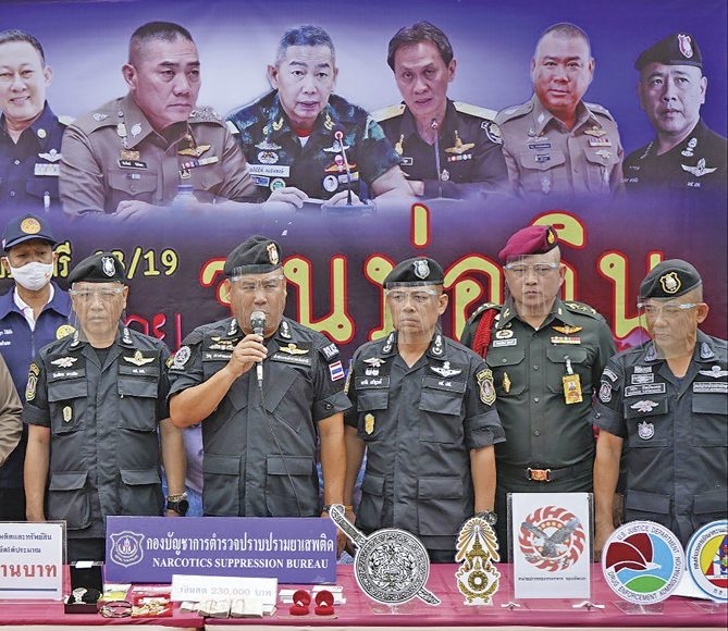 ตามติดปฏิบัติการ‘ปส.’ปิดฉากแก๊ง‘จูนบ่อดิน’ขาใหญ่ค้ายาภาคกลาง : สดจากสนามข่าว