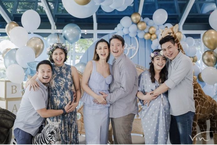 Get เบนซ์ พรชิตา มีลูกกี่คน Images