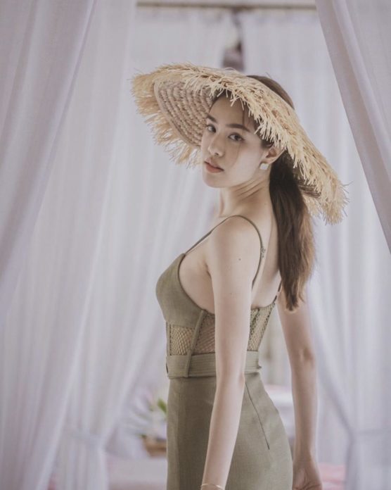 เกรซ กาญจน์เกล้า อวดอึ๋ม