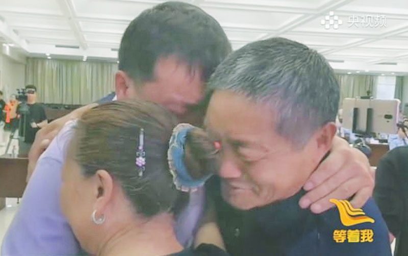 หลังพบหน้าลูกชาย “ถูกอุ้มหาย” 38 ปี