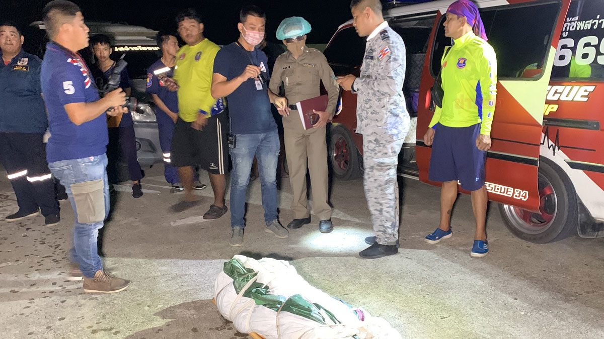ศพชายนิรนาม โผล่ลอยอืด กลางทะเลสัตหีบ