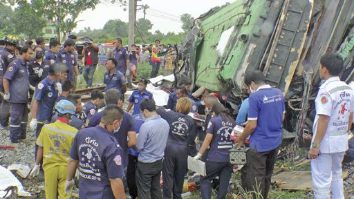 ย้อนนาทีสลดรถไฟขยี้