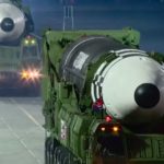 ถอดรหัสคิมจองอึน โชว์ขีปนาวุธเบิ้มๆ ยิงข้ามทวีปได้ ก่อนสหรัฐเลือกตั้งปธน.