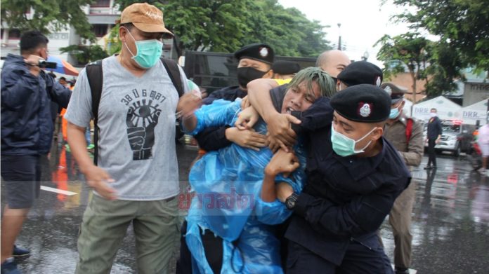 รังสิมันต์ โรม