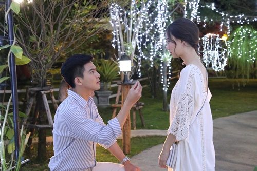 โบวี่