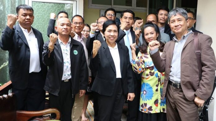 พรรคพลังพบบิ๊กจิ๋ว