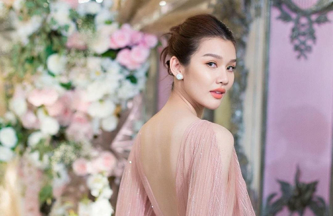 8 ข้อน่ารู้ "จุ๊บจิ๊บ ธนพร" นางงามผู้คว้าหัวใจ "ธรรมนัส ...
