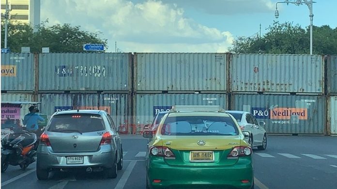 กลางกรุงเงียบเหงา