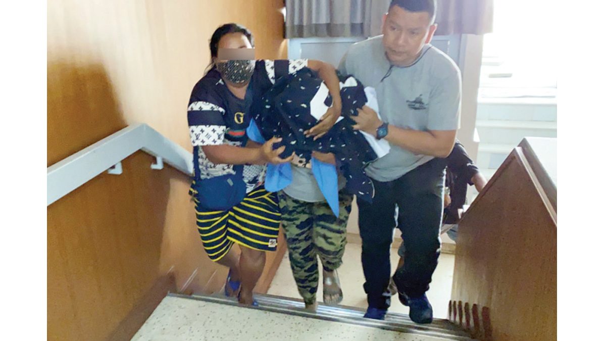 最新娱乐圈八卦新闻 处女口中的证词16父亲去世 继母被捕出售威胁逮捕孤儿院 最新娱乐圈八卦新闻 处女口中的证词16父亲去世 继母被捕出售威胁逮捕孤儿院