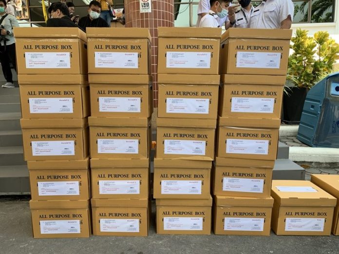 BEM หอบเอกสาร 6 รถบรรทุก ยื่นประมูลรถไฟฟ้าสายสีส้ม