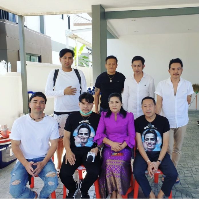 เพื่อนศิลปินตลก
