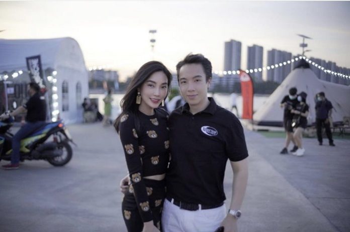 เมย์ พิชญ์ สลัดผ้า ท้าลมหนาว