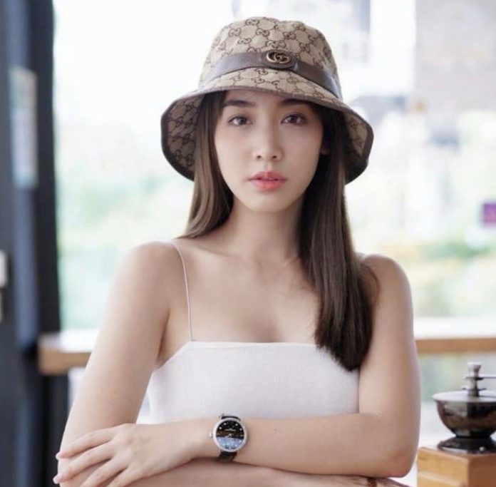 มิน พีชญา