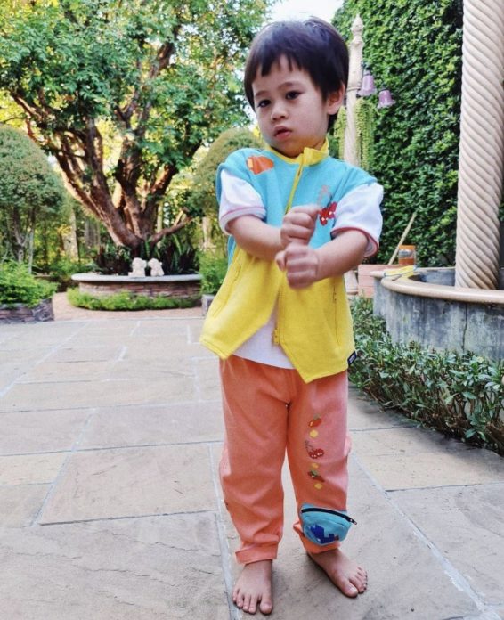 ชมพู่ อารยา