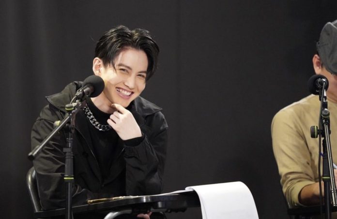 หญิง พลอยชมพู