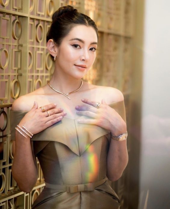 เบลล่า