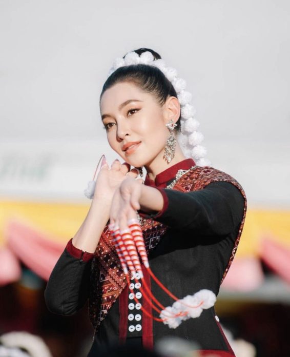 เบลล่า