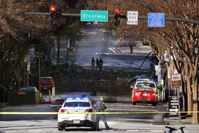 L'FBI fa irruzione a casa degli attentatori di Nashville