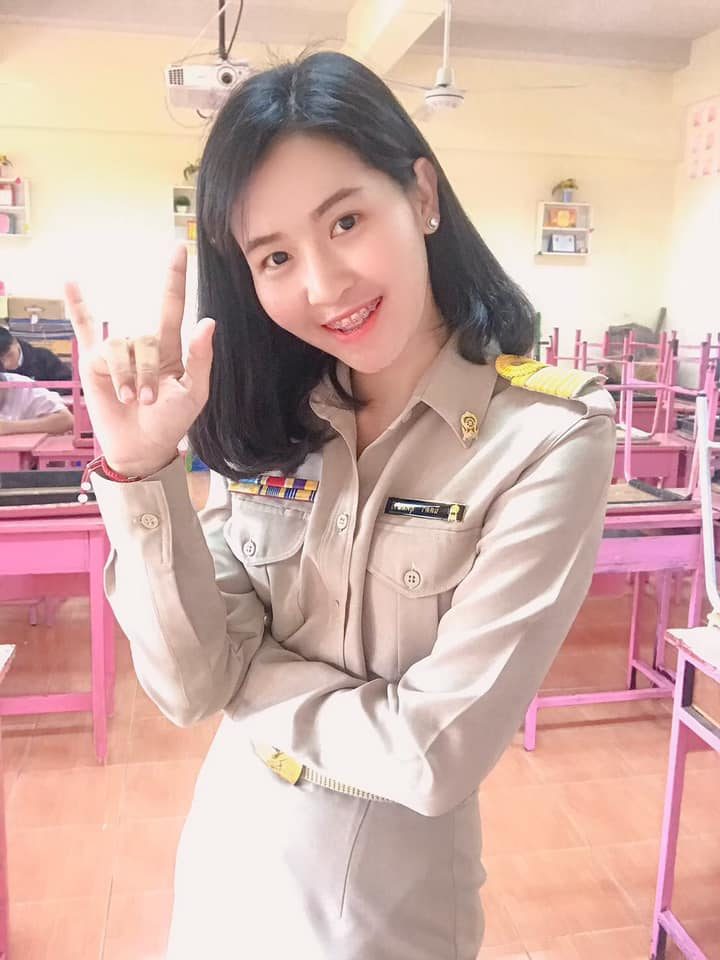ไม่ธรรมดา! ครูสาวเผยไทม์ไลน์ 8 ปี จากคุณครูสู่ตำแหน่งผอ.โรงเรียนอายุ ...