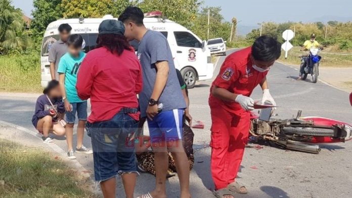 ชนรถสิบล้อ
