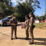 ผกก.สภ.ปายเข้มจุดตรวจ ดูแลปชช. ลดอุบัติเหตุ-สกัดโควิด