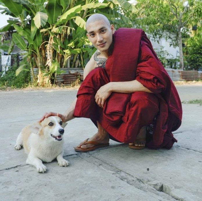 ไป๊ ตะกน นายแบบชาวเมียนมา เผยรูปออกบวช
