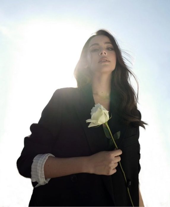 ญาญ่า แช่น้ำ ชื่นชมธรรมชาติ