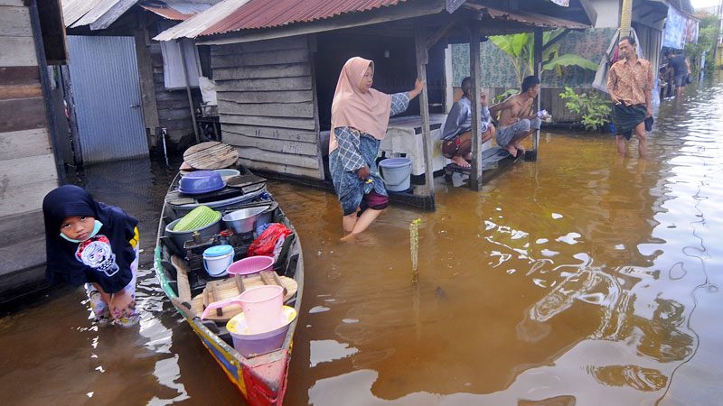 ผู้นำอินโดนีเซียลงพื้นที่